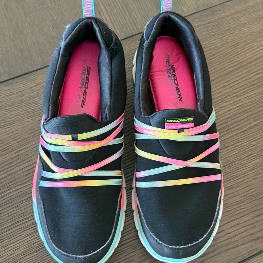 Skechers Black Sneakers with Multicolor Straps